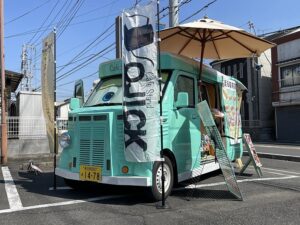 木曜日だったのでキッチンカーが集まるオートステイマルヤに寄ってきました【今日のランチ】