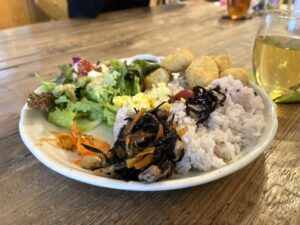 スタジオカフェ ククルで柔らか鶏の胸肉カツのプレートを頂きました【今日のランチ/八潮のランチ】