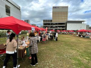 おとなり三郷中央駅近くで「三郷春まつり × におどりmamaマルシェ」が開催